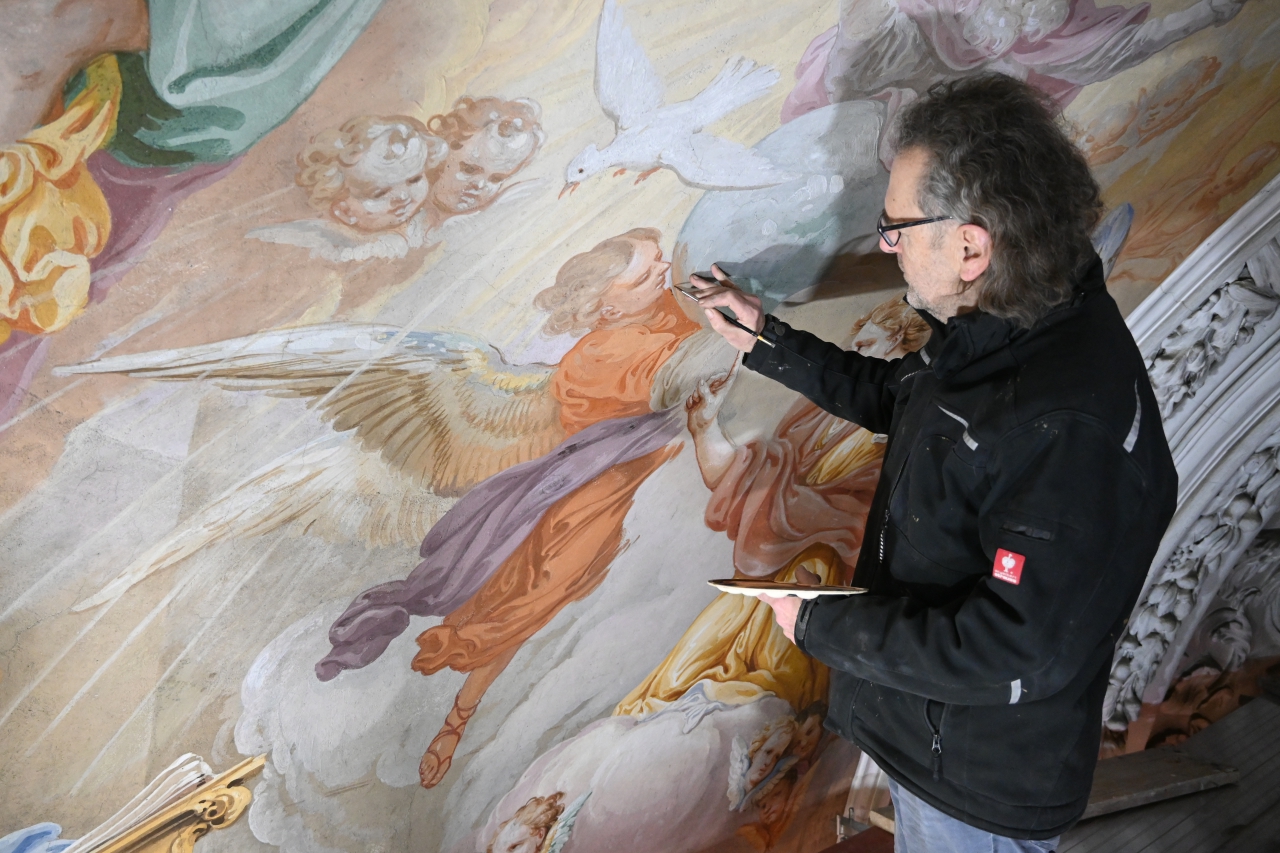 Stiftskirche Kremsmünster Sanierung Restaurator Hubert Schwaha Foto OOE Kirchenzeitung Josef Wallner