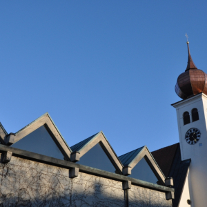 Neuhofen_Kirche_außen