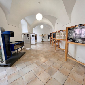 Astro10_AusstellungKremsmünster