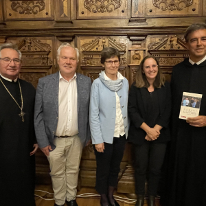 Momentaufnahmen_Buchpräsentation (40)