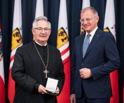 Abt Ambros Ebhart und Landeshauptmann Thomas Stelzer