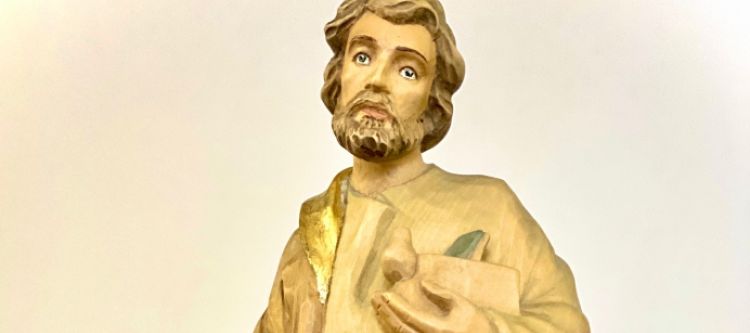 geschnitze Statue des heiligen Josef